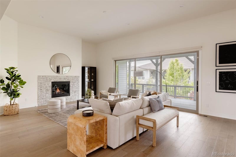 6608 White Crow Ct, Aurora, CO 80016