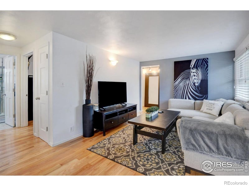 6903 Valmont Rd, Boulder, CO 80301