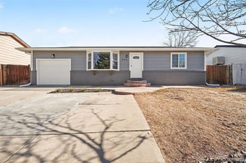 908 Applewood Ct, Fort Lupton, CO 80621