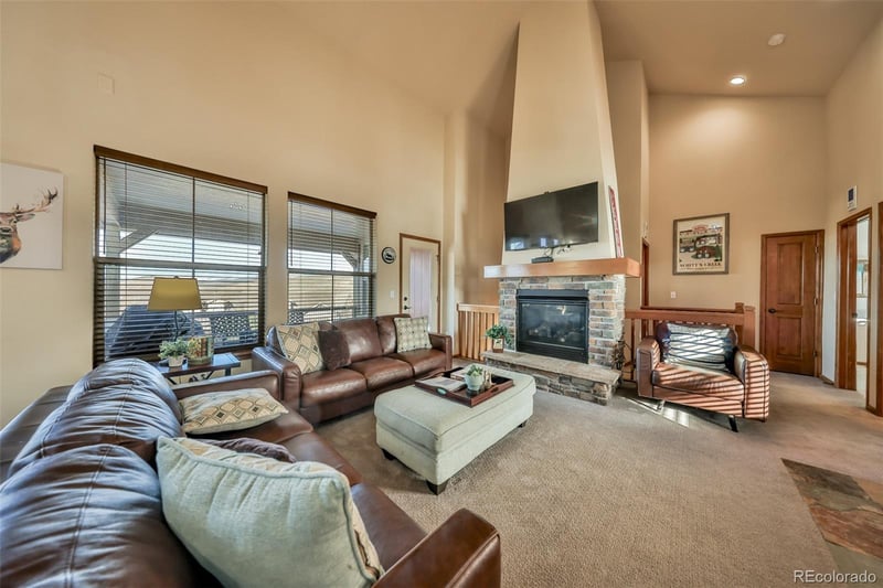 113 Summit Point Ln, Granby, CO 80446