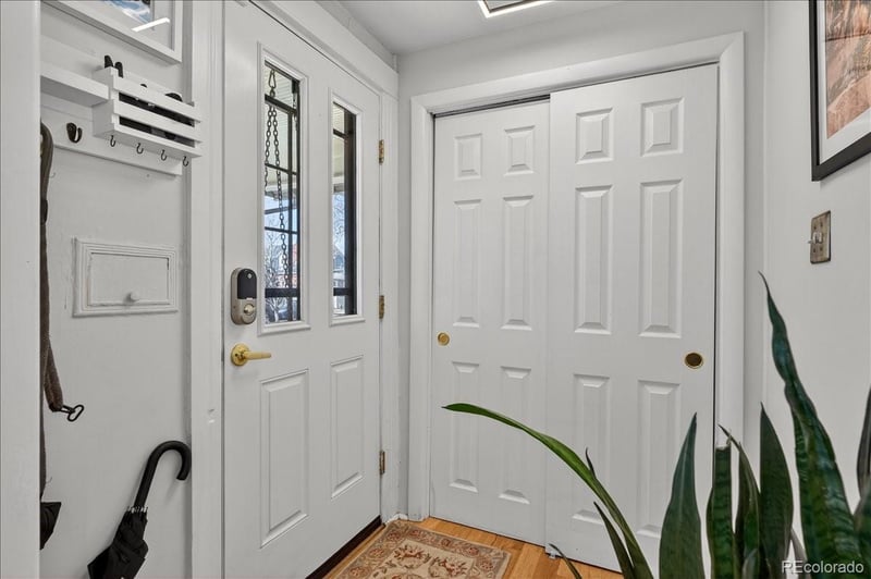 854 Clarkson St, Denver, CO 80209