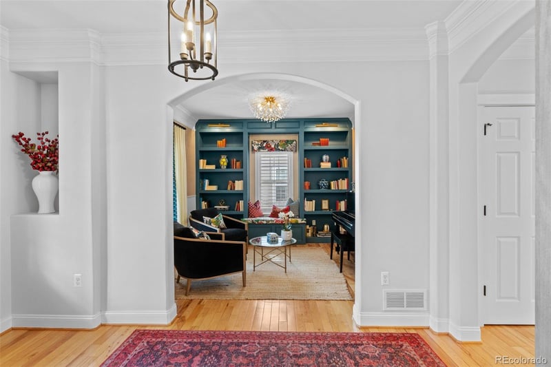 8161 33rd Ave, Denver, CO 80238