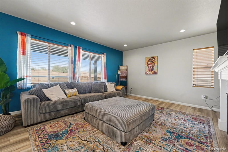 6733 119th Pl, Thornton, CO 80233