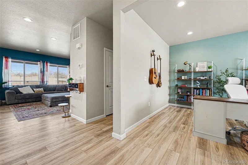 6733 E 119th Pl, Thornton, CO 80233