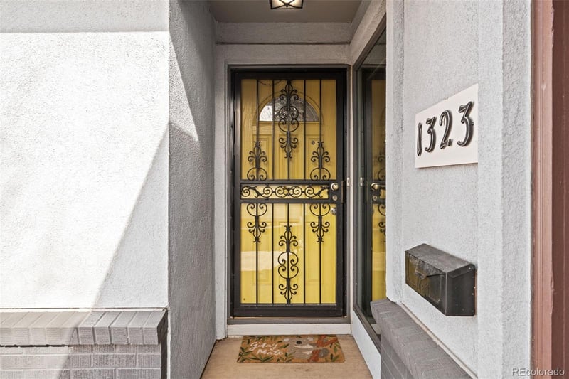 1323 Server Dr, Colorado Springs, CO 80910
