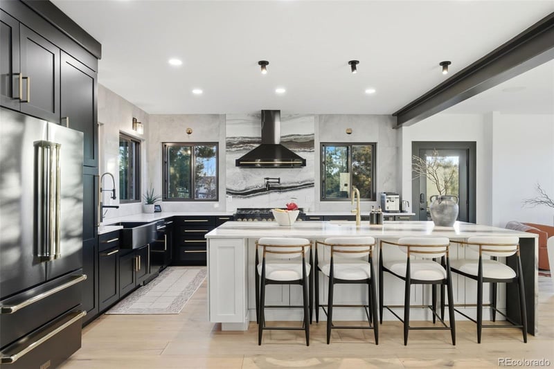 975 Woodmoor Dr, Monument, CO 80132