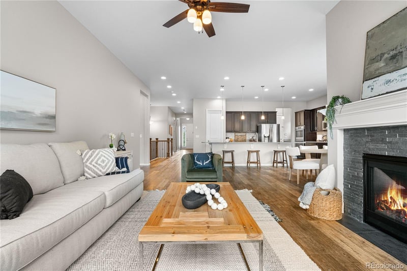 9781 Eagle River St, Littleton, CO 80125