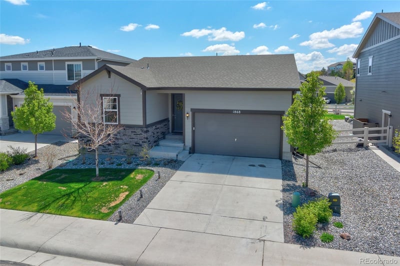 1868 Makley Loop, Castle Rock, CO 80104