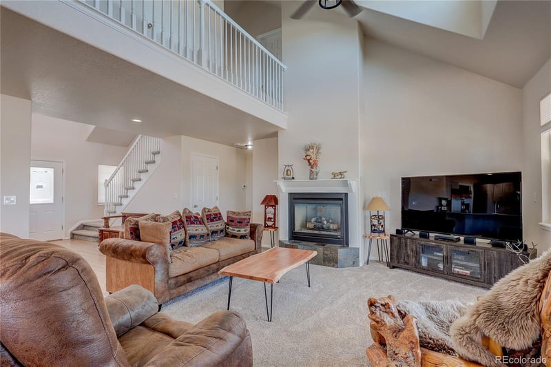 895 Antelope Dr, Bennett, CO 80102