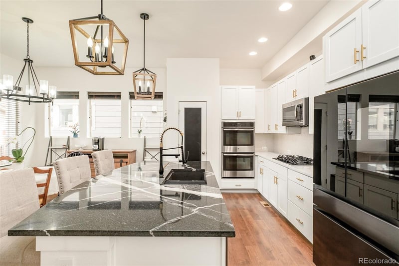 6712 Avrum Dr, Denver, CO 80221