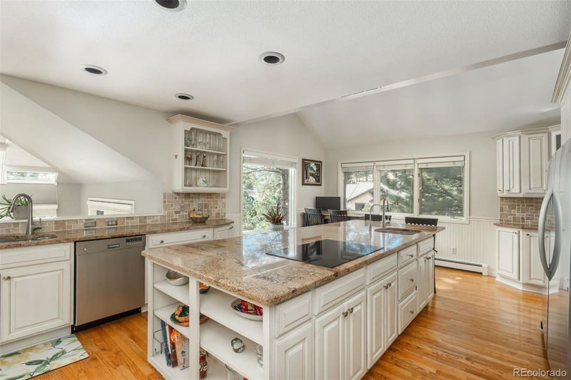 1146 Preserve Cir, Golden, CO 80401