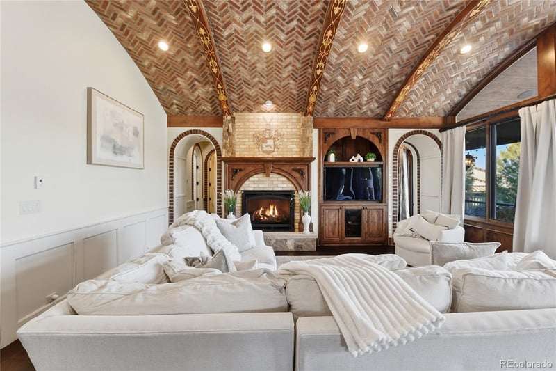 7188 Raphael Ln, Littleton, CO 80125