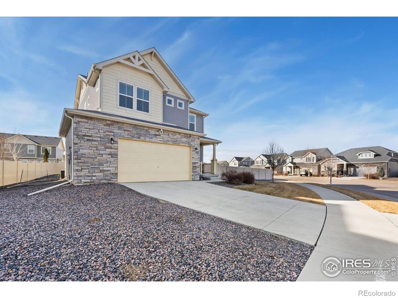3660 Abbotswood Dr, Johnstown, CO 80534