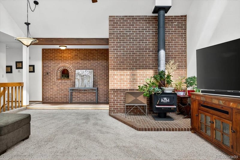 653 Brentwood St, Lakewood, CO 80214