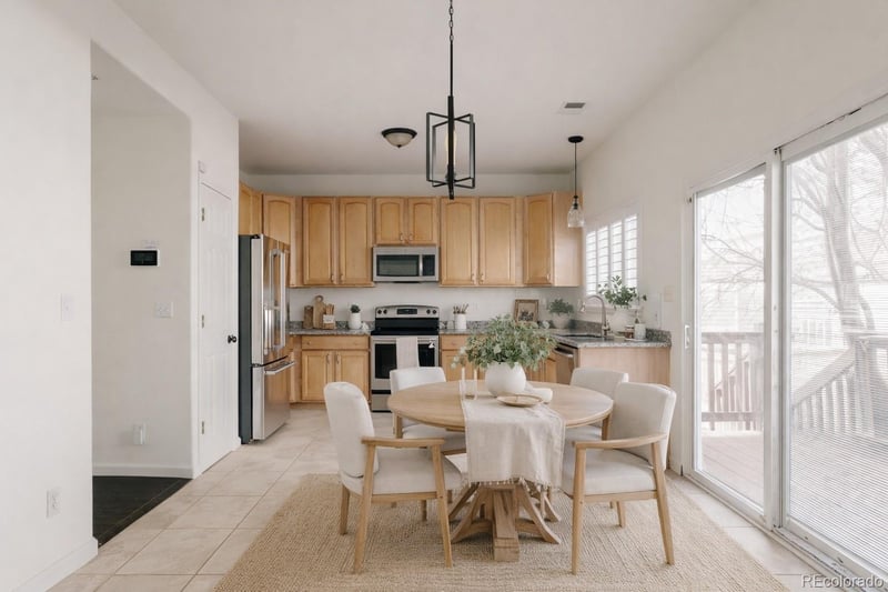 22153 Belleview Ln, Aurora, CO 80015