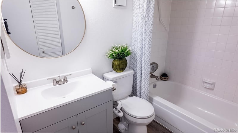 1887 Pitkin St #A, Aurora, CO 80017