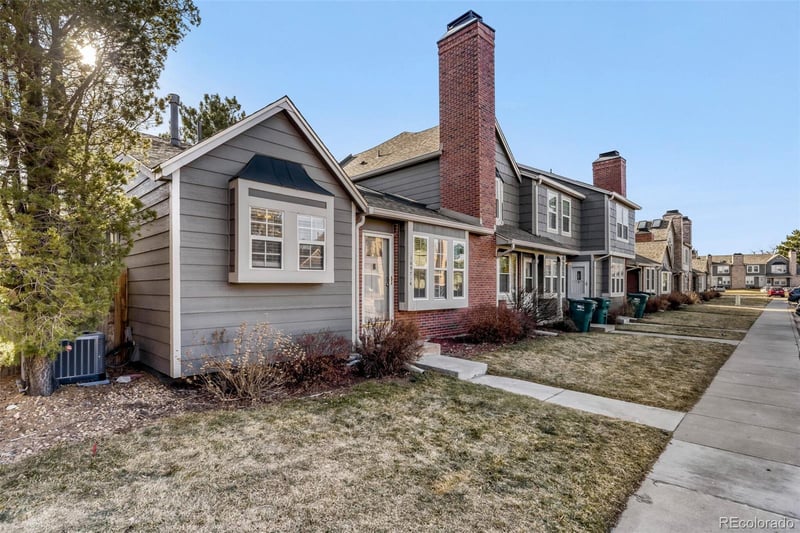 16971 Chenango Ave #A, Aurora, CO 80015