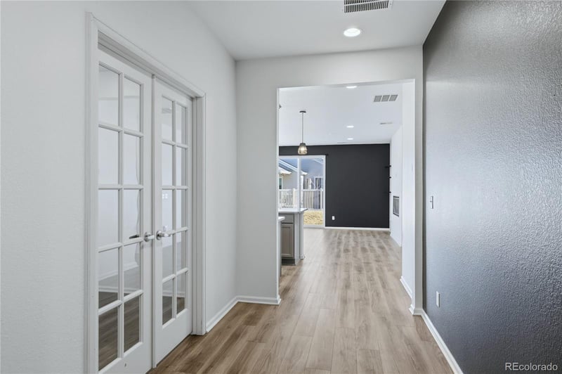 10562 Yosemite St, Commerce, CO 80640