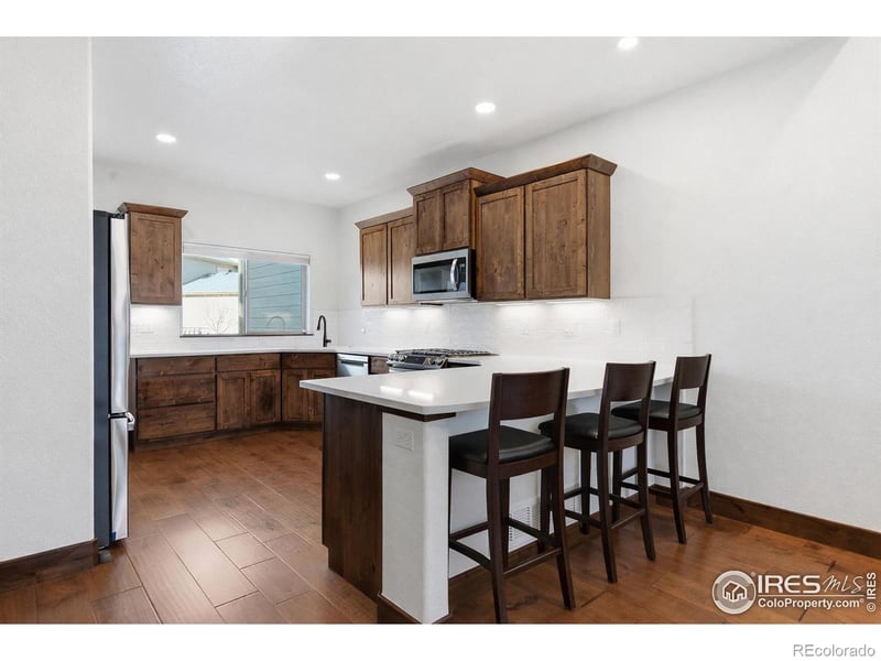 1908 Sunshine Peak Dr, Loveland, CO 80538