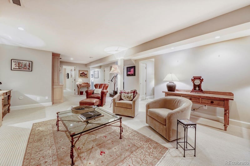 2552 E Alameda Ave #31, Denver, CO 80209