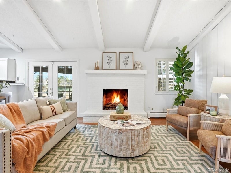 6886 Pitkin St, Foxfield, CO 80016