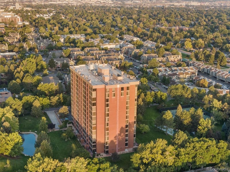 1900 Girard Pl #406, Englewood, CO 80113