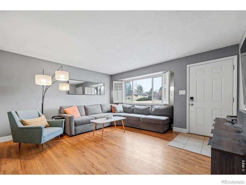 6034 Steele St, Centennial, CO 80121