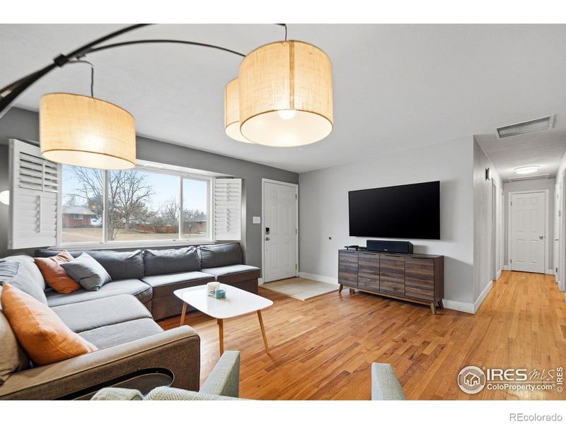 6034 Steele St, Centennial, CO 80121