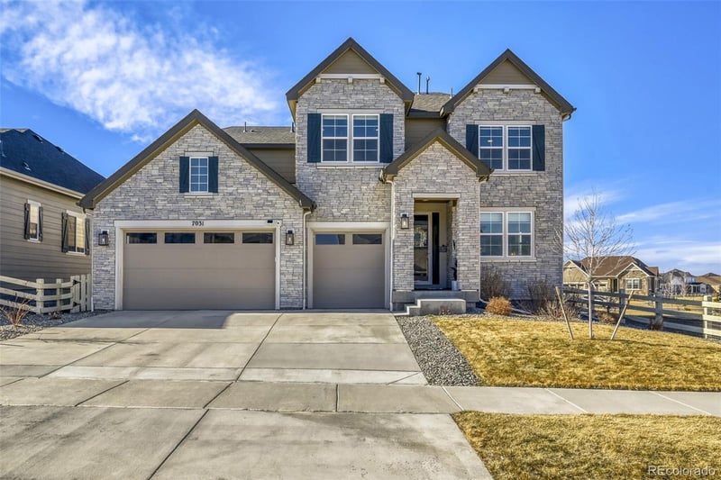 7031 White Crow Way, Aurora, CO 80016