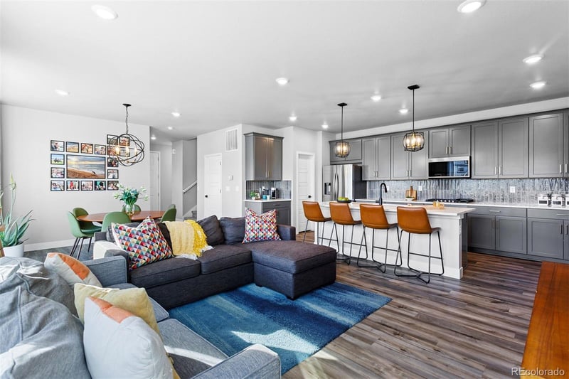 7133 Finsberry Way, Castle Pines, CO 80108