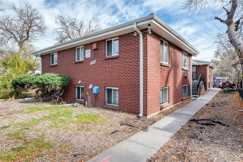 1634 Boston St, Aurora, CO 80010