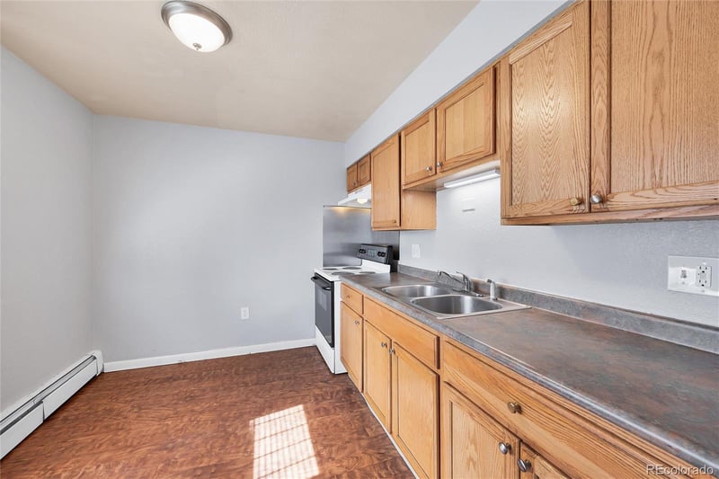 1634 Boston St, Aurora, CO 80010