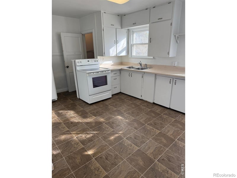 2220 6th Ave, Greeley, CO 80631