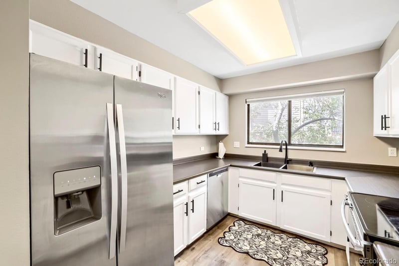 326 Wright St #205, Lakewood, CO 80228