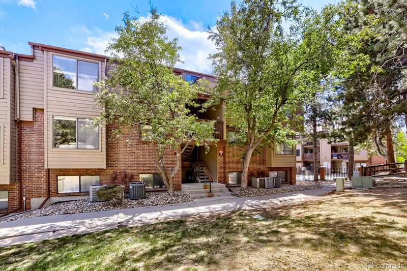 326 Wright St #205, Lakewood, CO 80228