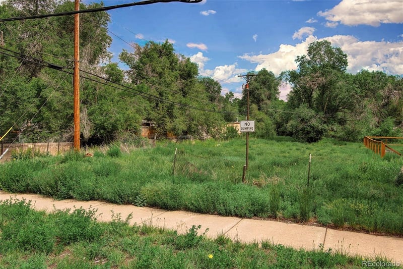 2118 Saint Vrain St, Colorado Springs, CO 80909