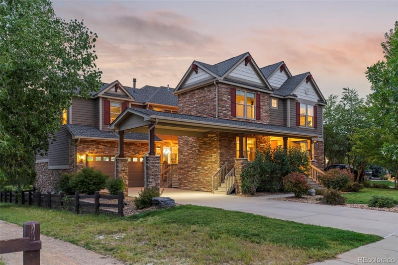 6835 Robertsdale Way, Aurora, CO 80016