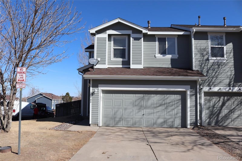 21903 Crestline Ln, Aurora, CO 80015