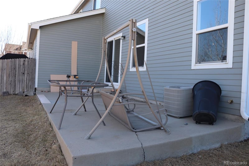 21903 Crestline Ln, Aurora, CO 80015