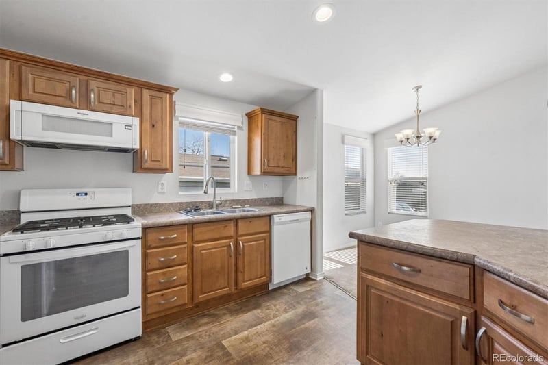 1801 92nd Ave Lot 184, Denver, CO 80260