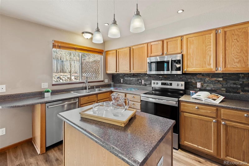 315 Medford Dr, Colorado Springs, CO 80921