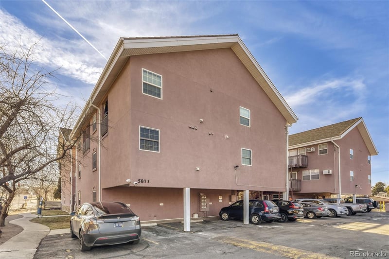 5873 Prince St #113C, Littleton, CO 80120