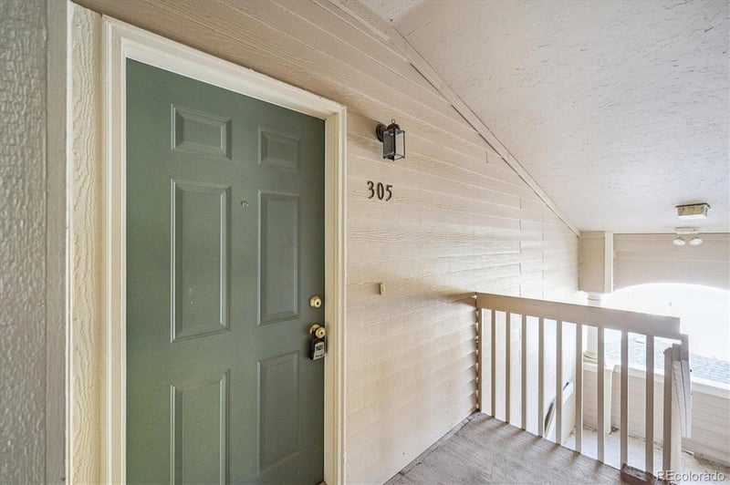 8369 Independence Cir #305, Littleton, CO 80128