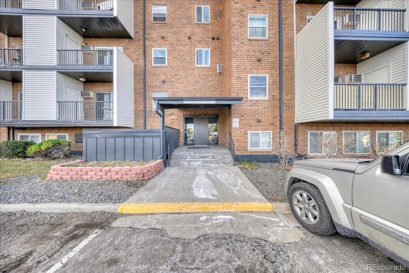 1150 Golden Cir #511, Golden, CO 80401