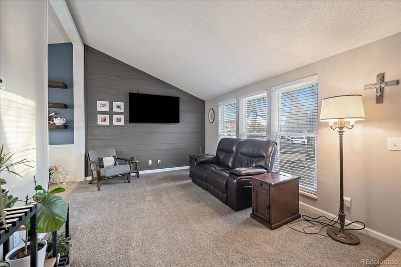 8620 Wildrye Cir, Parker, CO 80134