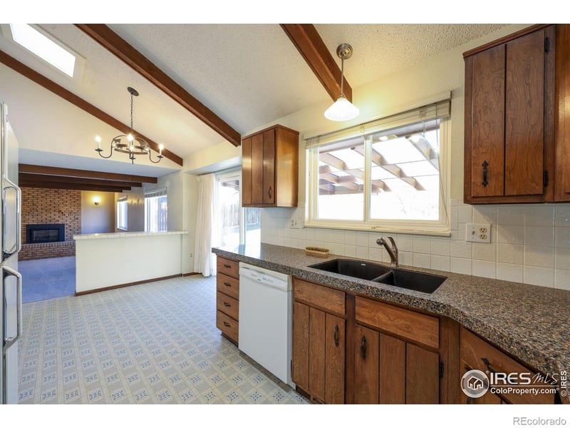 3622 Mountain View Ave, Longmont, CO 80503