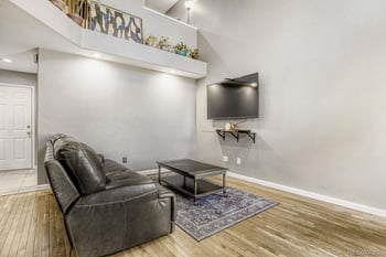 858 Granby Cir, Aurora, CO 80012