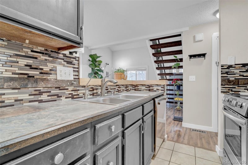 3082 Truckee St, Aurora, CO 80013