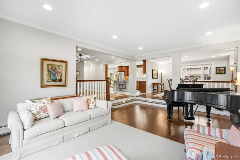 5832 Geneva St, Greenwood Village, CO 80111