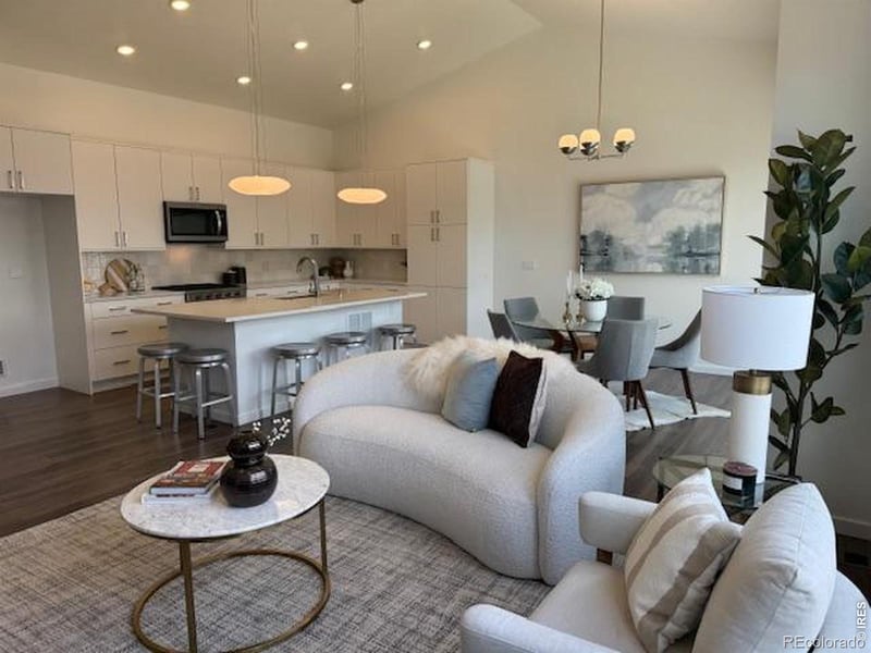 727 Kubat Ln #B, Longmont, CO 80503